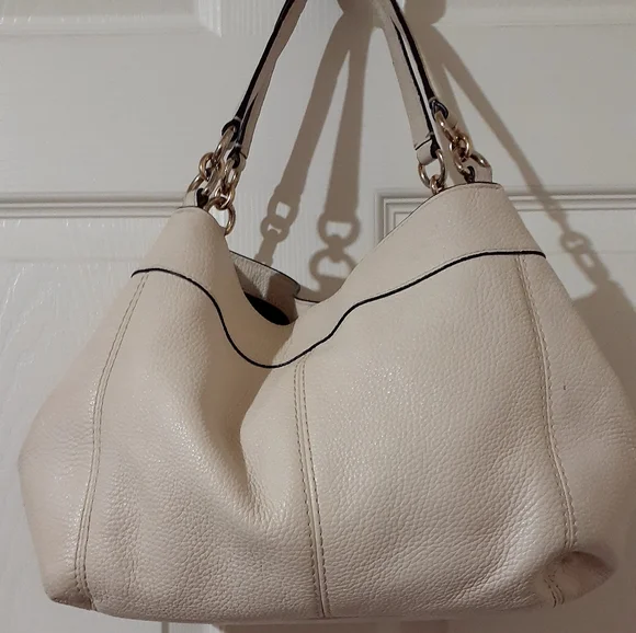 Coach Cream Leather Shoulder Bag - Picture 9 of 15